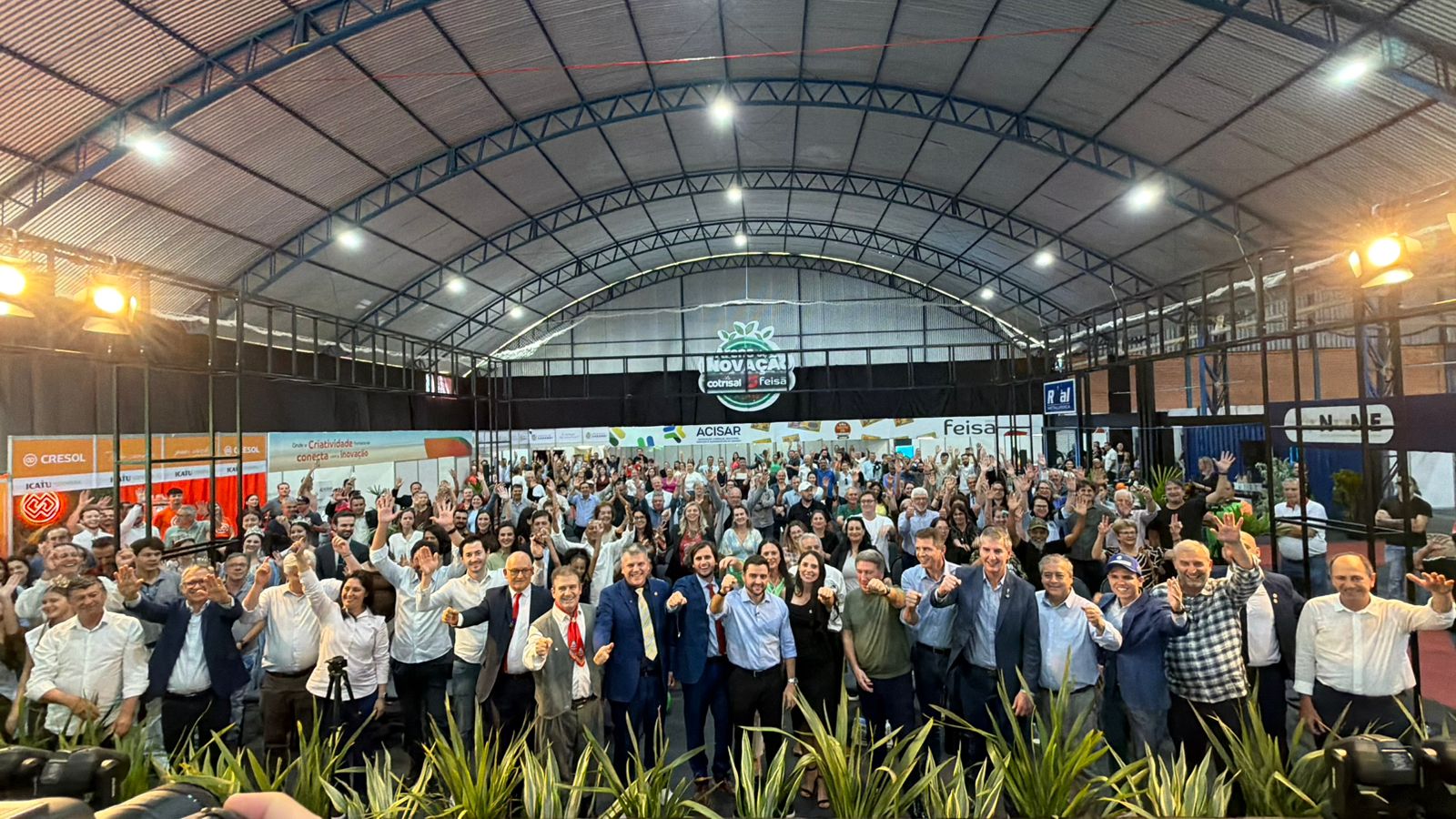 Capa Feisa 2026 reuniu 200 expositores e superou expectativa de público em Sarandi