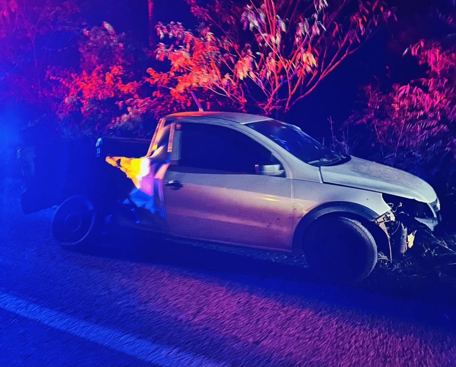 Capa Caminhonete invade contramão e provoca acidente com dois caminhões na BR-386 entre Sarandi e São José das Missões