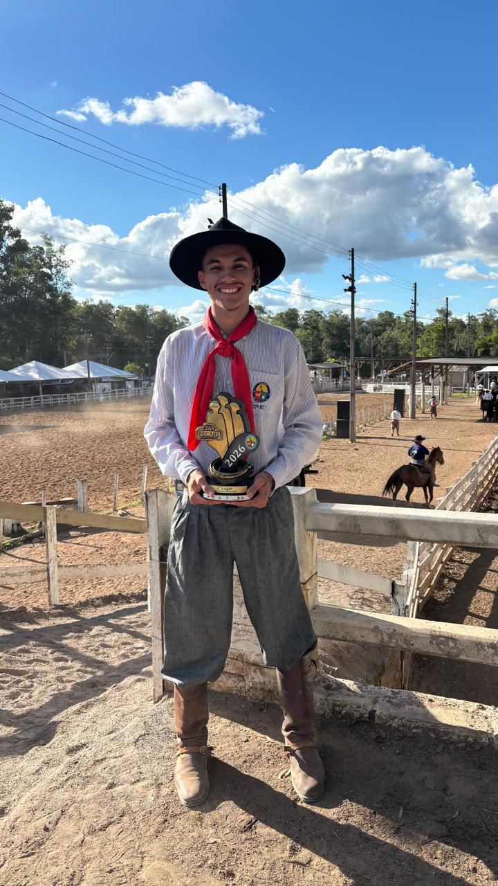 Capa Palmeirense conquista título inédito na Fecars