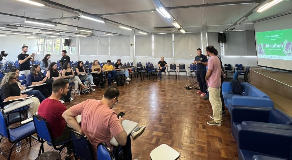 Capa UFSM-PM sedia Ideathon voltado à inovação na cadeia do leite em Palmeira das Missões