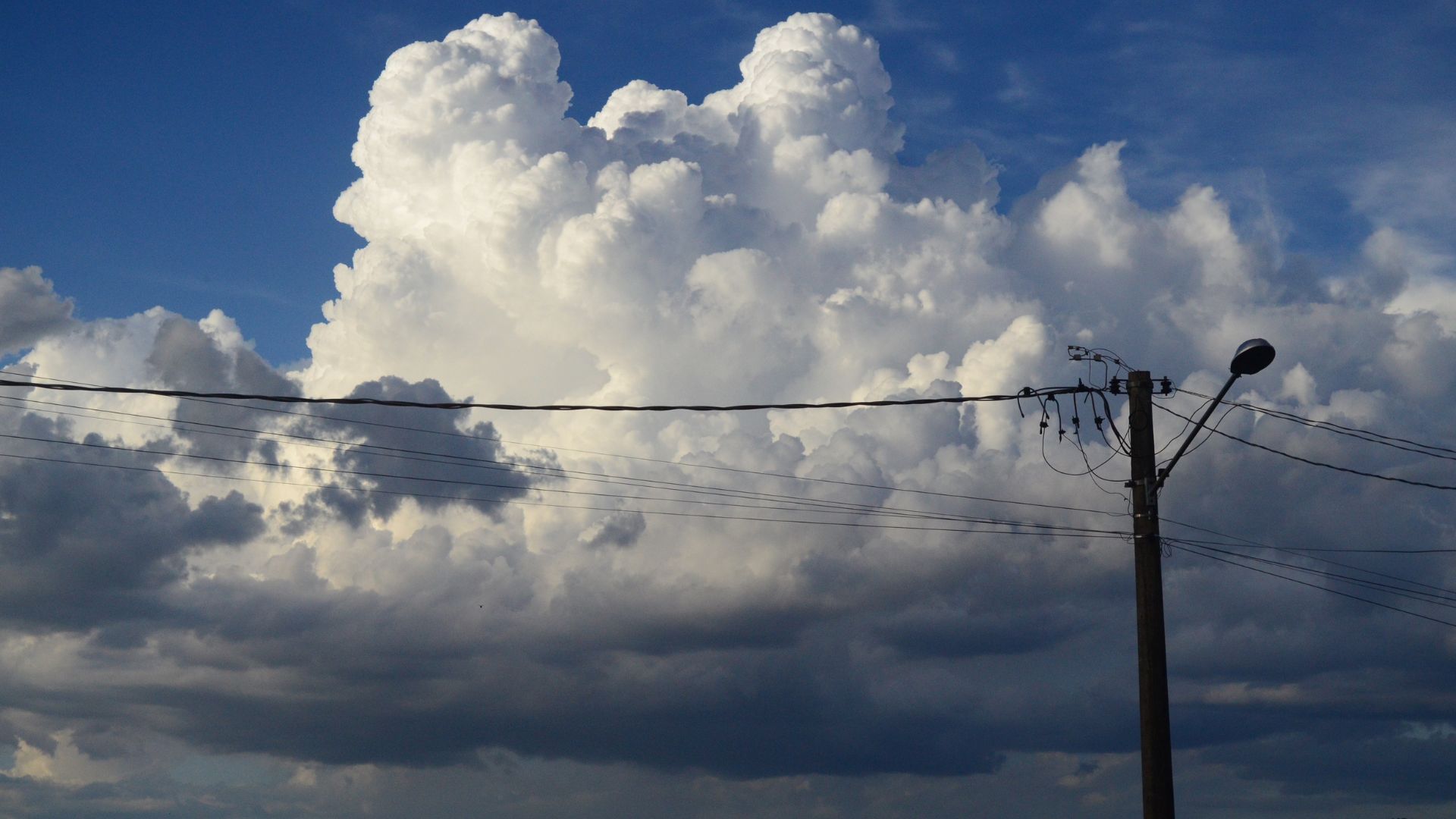 Capa Inmet emite aviso laranja para temporais ao Rio Grande do Sul nesta sexta