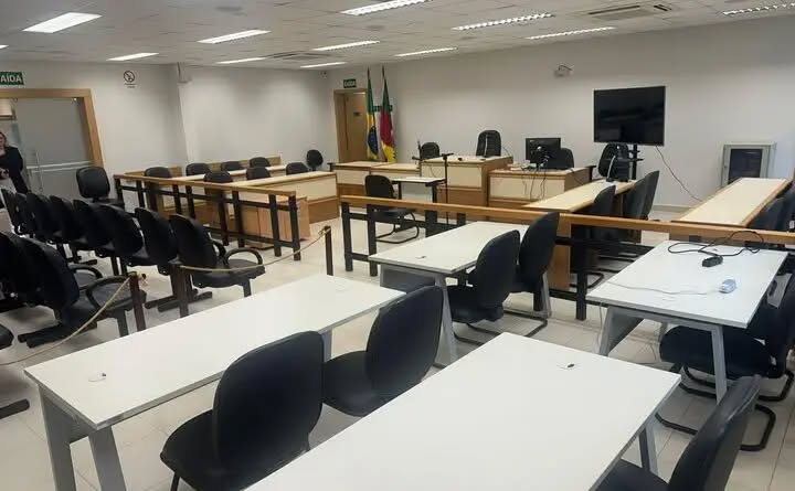 Capa Juri Popular por tentativa de assassinato de policiais inicia em Santa Bárbara do Sul