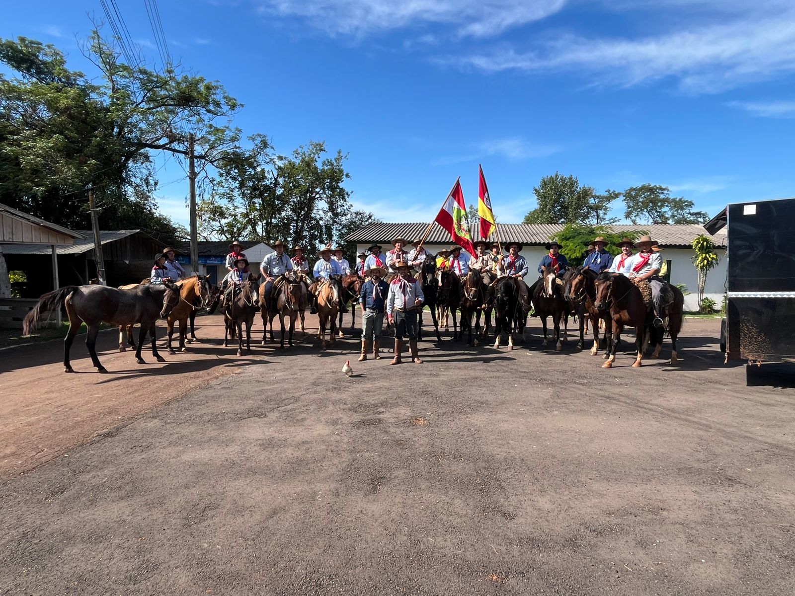 Capa Cavaleiros do RS e SC realizam integração cultural no Capão da Mortandade