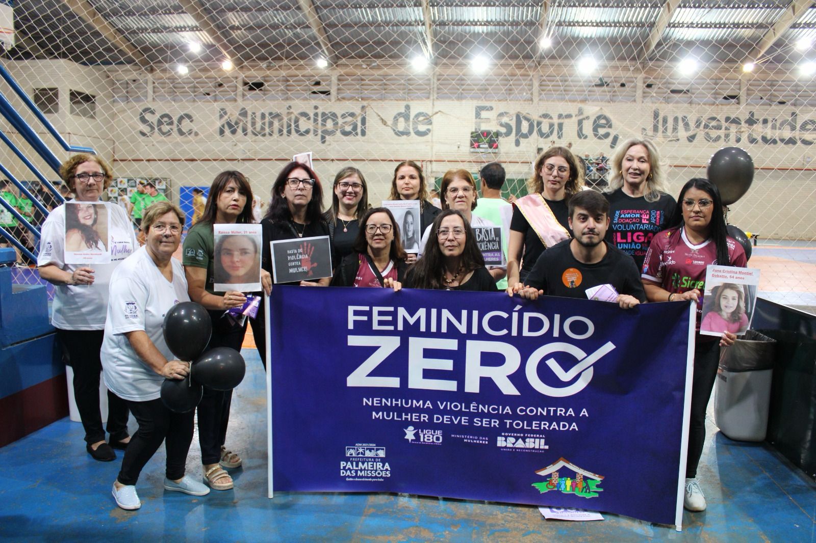 Capa Manifestação contra o feminicídio marca abertura de jogo do Lokomotiv em Palmeira das Missões