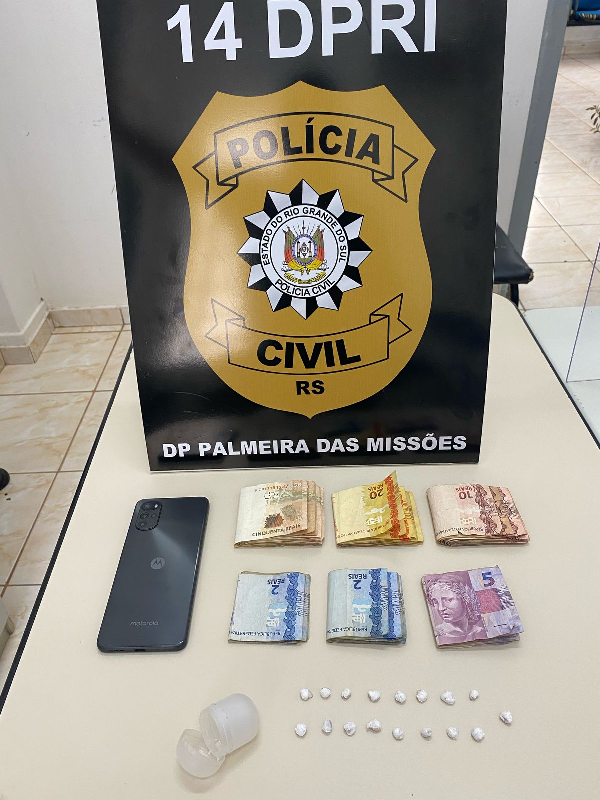 Capa Polícia Civil apreende drogas e prende homem por tráfico em Palmeira das Missões