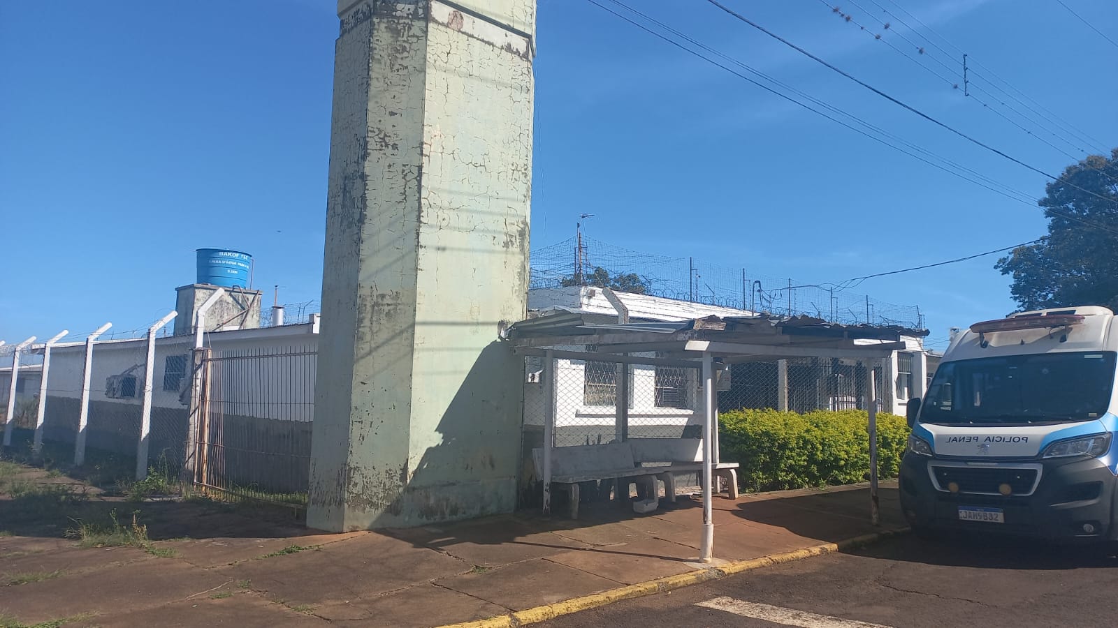 Capa Brigada Militar apreende adolescente após tentativa de arremesso de objetos para presídio em Sarandi