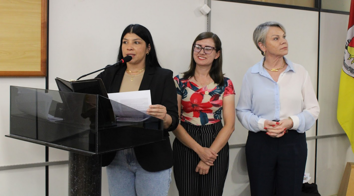 Capa Tribuna Popular destaca mobilização, legislação e estruturação da Procuradoria Especial da Mulher em Palmeira das Missões