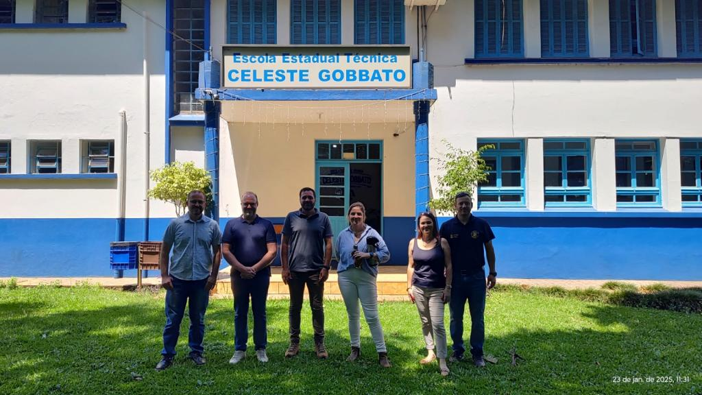 Capa UFSM-PM fortalece relações institucionais com a Escola Estadual Técnica Celeste Gobbato em visita de representantes