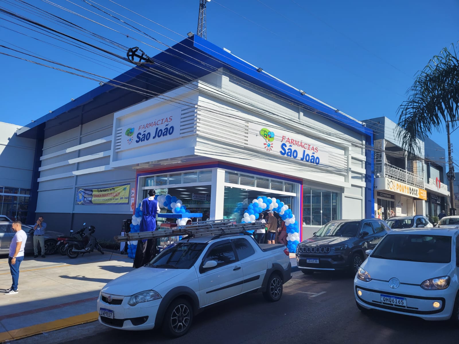 Capa Rede de Farmácias São João inaugura unidade reformulada em Palmeira das Missões