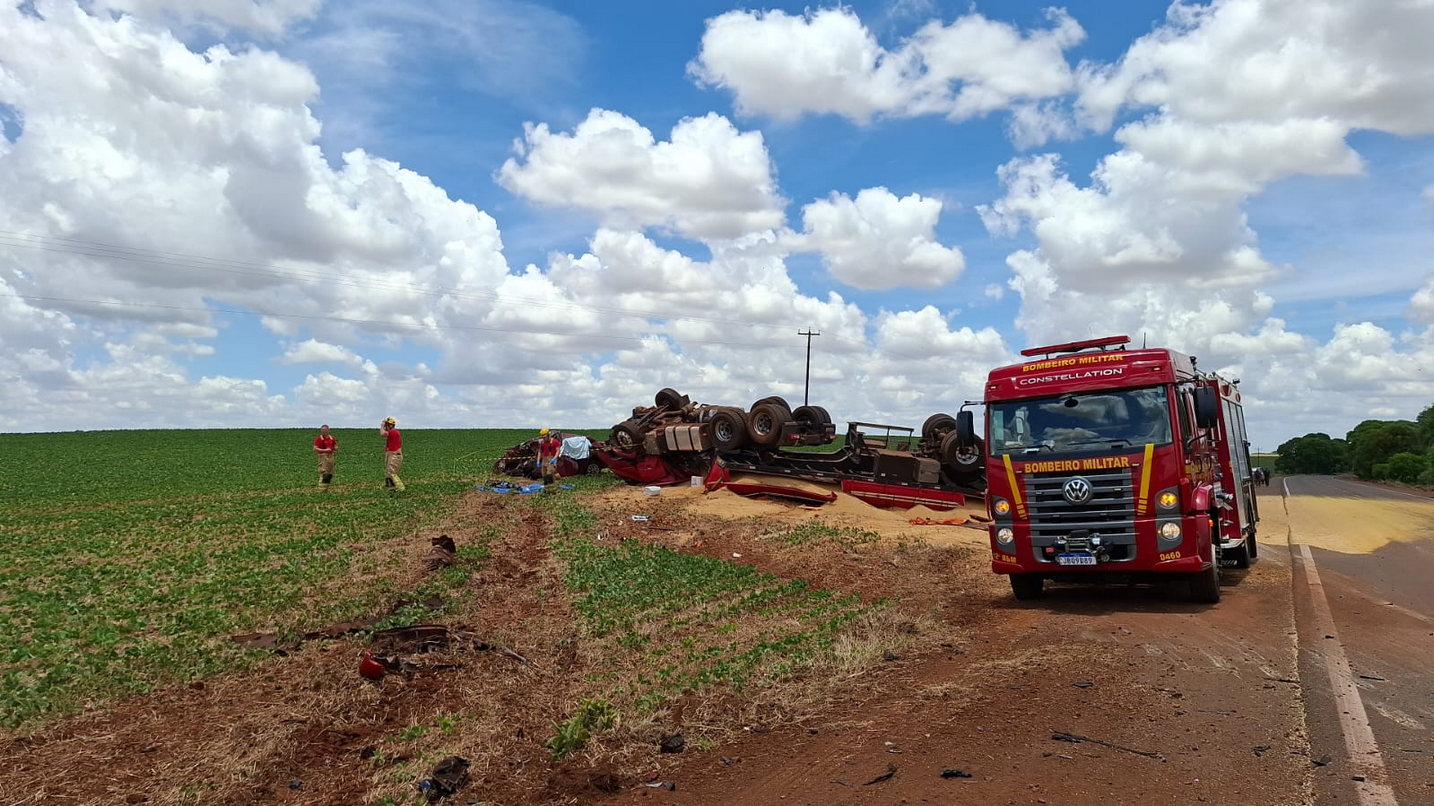 Capa Duas pessoas morrem em colisão frontal na ERS-155, no km 40, entre Ijuí e Santo Augusto