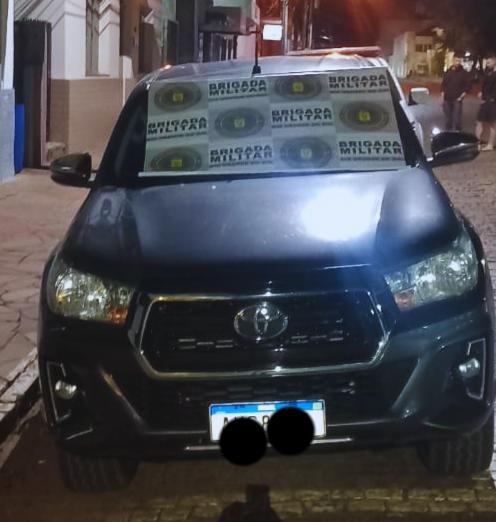 Capa Brigada Militar prende cinco homens e apreende adolescente por furtos de caminhonetes em Palmeira das Missões