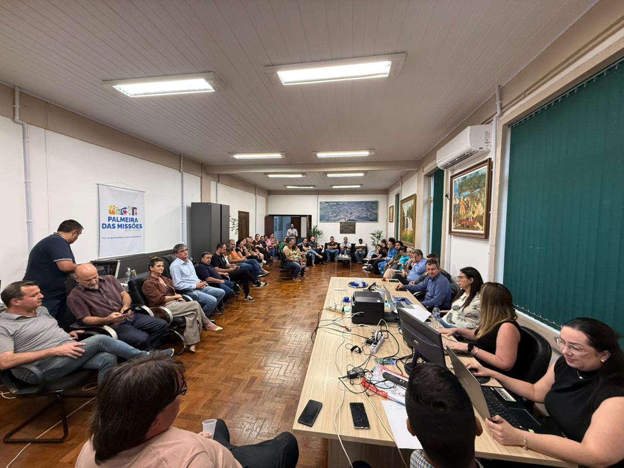 Capa Prefeitura intensifica ações de assistência e solicita recursos após vendaval em Palmeira das Missões