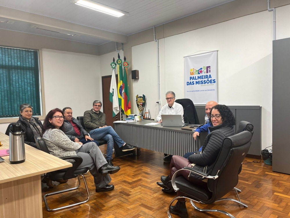 Capa Prefeito Evandro Massing assina contrato para construção de creche no Bairro Mutirão em Palmeira das Missões