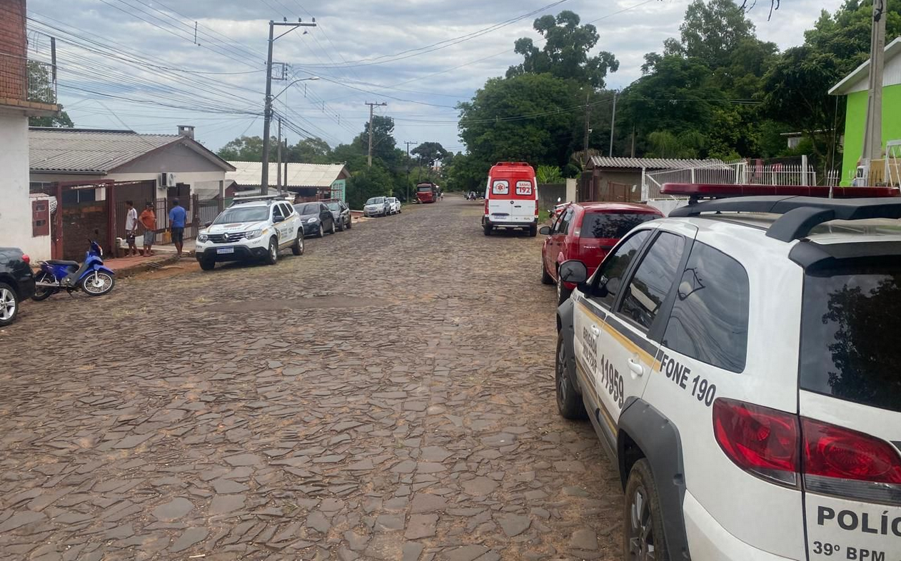 Capa Mulher é presa suspeita de matar idoso em residência no bairro Vista Alegre, em Palmeira das Missões