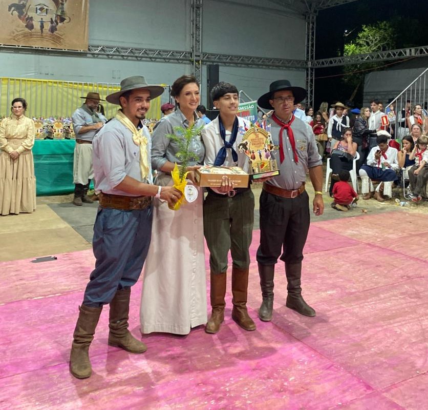 Capa Palmeirense vence categoria juvenil no Rodeio Internacional de Vacaria