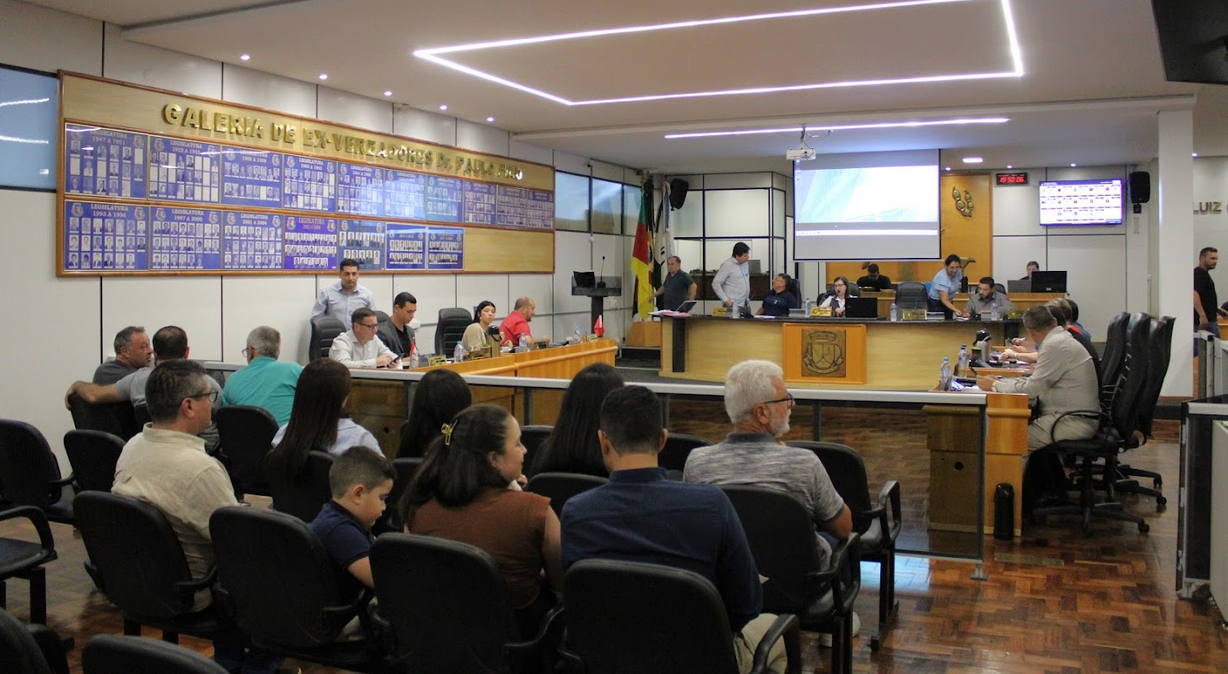 Capa Legislativo de Palmeira das Missões autoriza contratações e investimentos na área da saúde