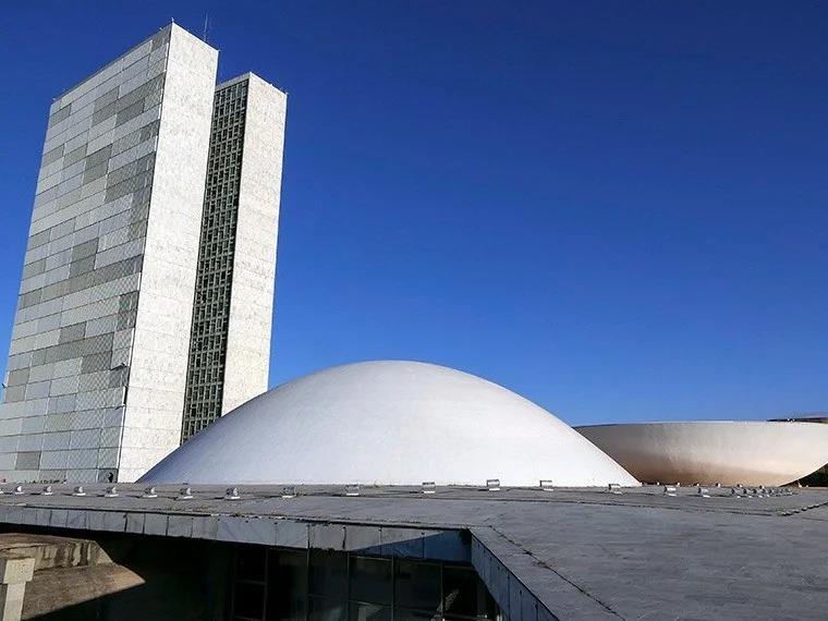 Capa Maurício Marcon e Fernanda Melchionna lideram votação para deputado federal no RS