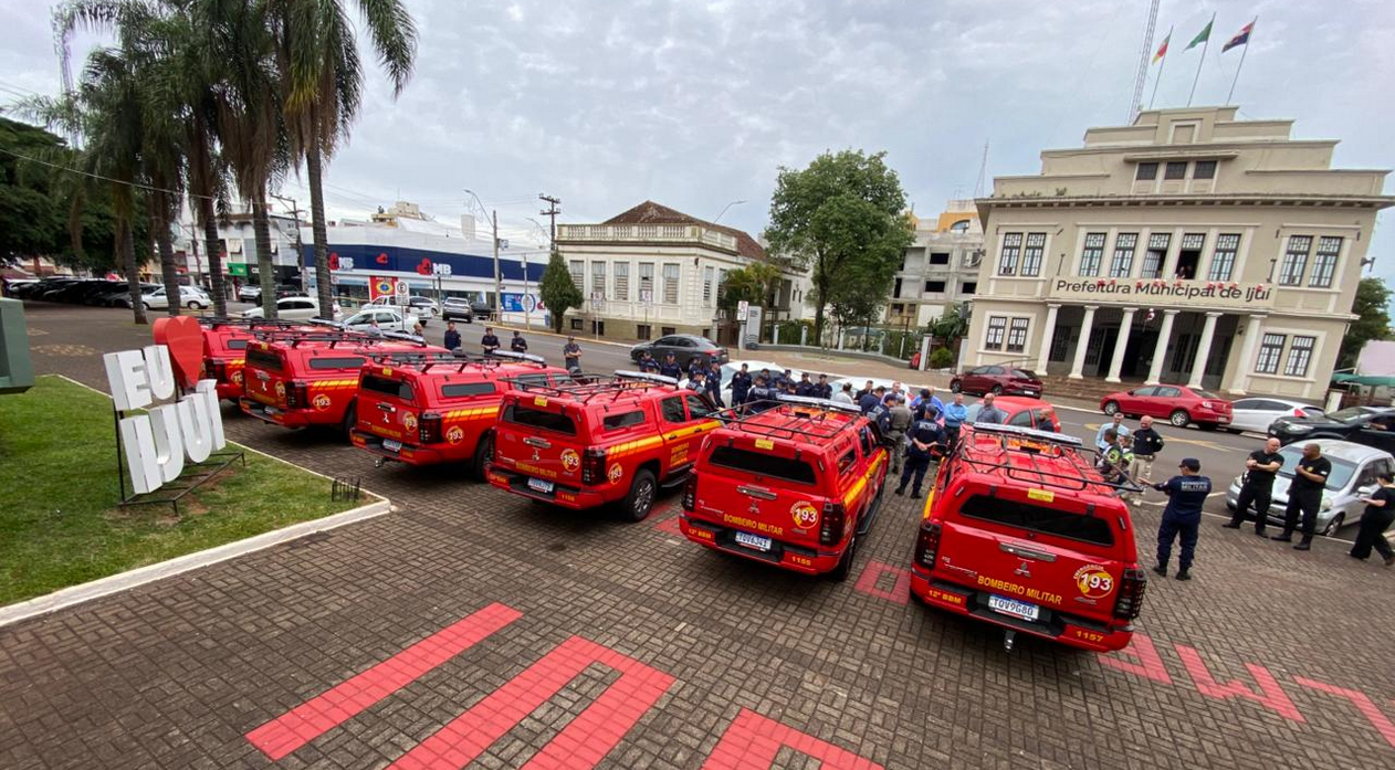 Capa Viaturas e drones entregues ao 12º Batalhão de Bombeiros reforçam estrutura em Palmeira das Missões e Frederico Westphalen
