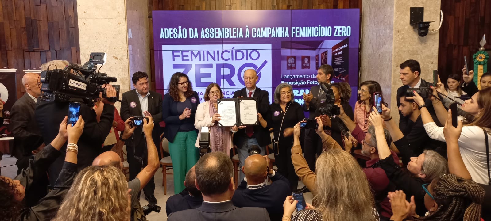 Capa Administração Municipal participa de evento da Assembleia Legislativa sobre a mobilização nacional pelo Feminicídio Zero